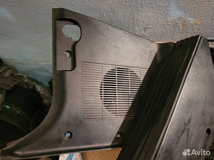 Накладка кик панель bmw e34 m5 упор бмв е34 м5