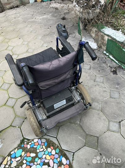 Коляска инвалидная на электротяге