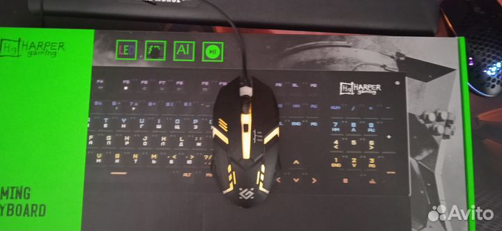 Игровая клавиатура и мышь