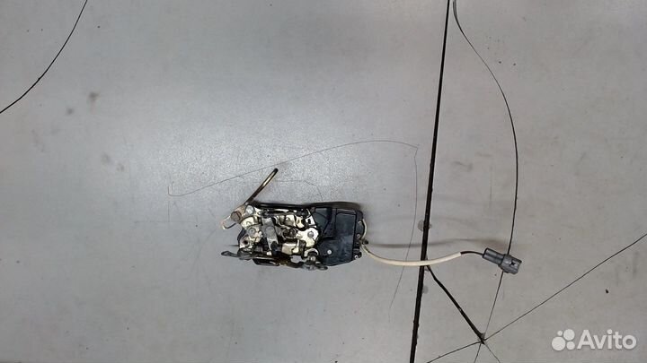 Замок двери Toyota Previa (Estima), 1995