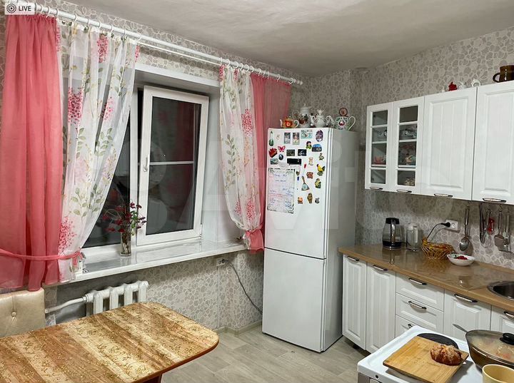 2-к. квартира, 64 м², 2/5 эт.