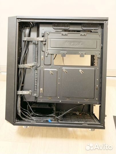 Корпус для пк fractal design meshify c