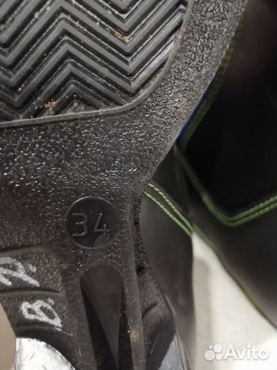 Лыжные ботинки