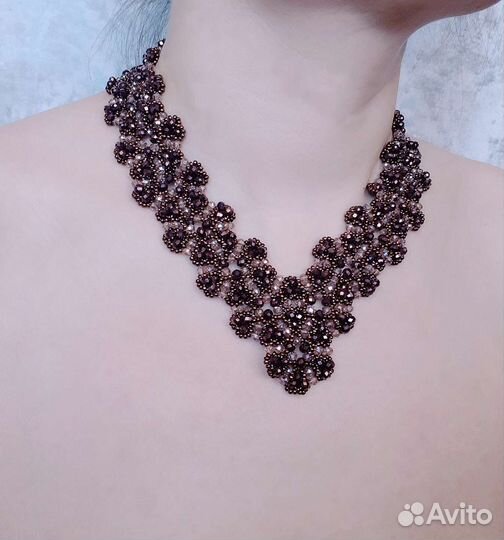 Колье ожерелье