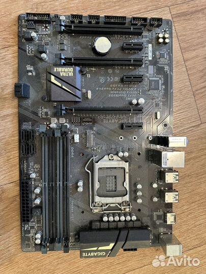 Материнская плата