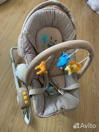 Шезлонг для новорожденных