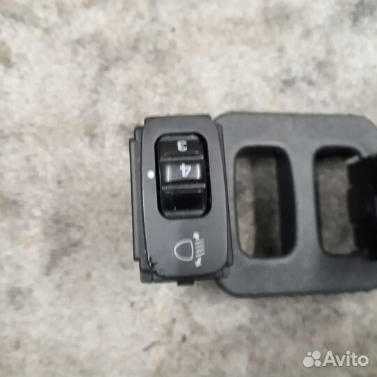 Кнопка корректора фар Мицубиси Лансер 9