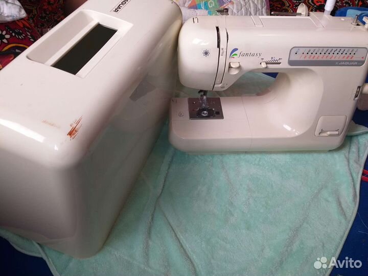 Швейная машинка бу электрическая Jaguar 977