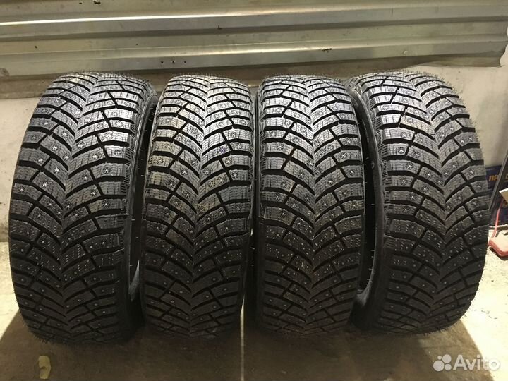Michelin X-Ice North 4 SUV 225/60 R17 122