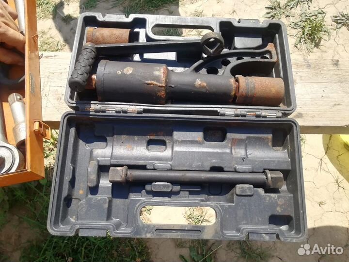 Ключ баллонный с усилителем крутящего момента