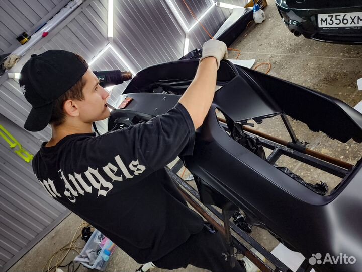 Оклейка автомобиля винил пленкой/антихром