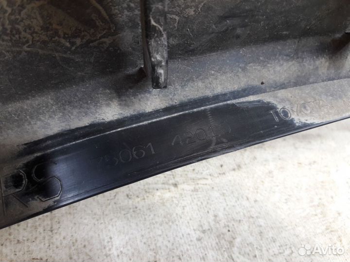 Накладка двери задняя правая Toyota Rav4 XA50