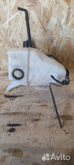 Бачок омывателя Citroen C-Crosser