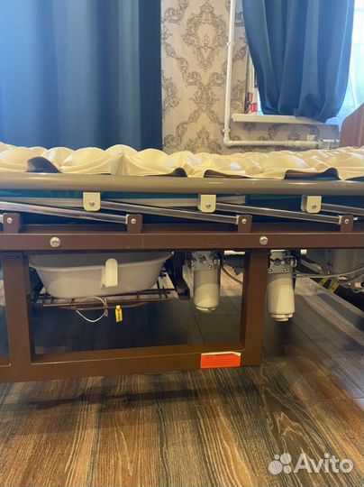 Кровать для лежачих больных с электроприводом