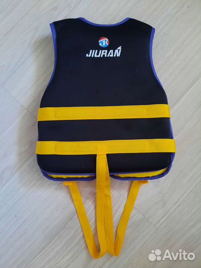 Спасательный жилет для детей