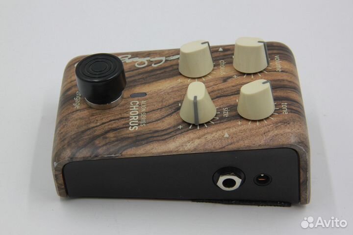 Педаль эффектов LR Baggs Align Chorus