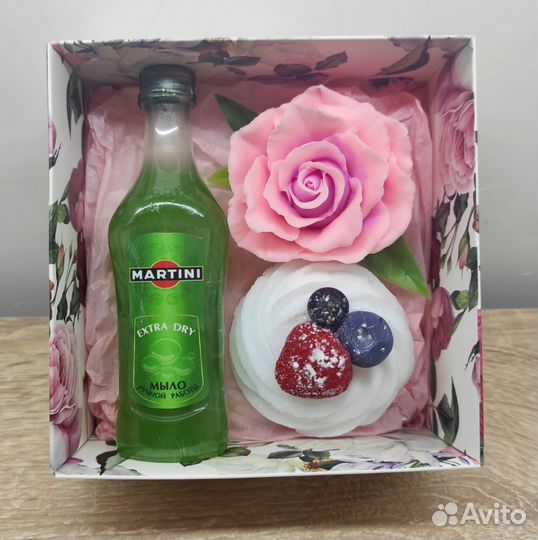 Мыло ручной работы Мартини с пирожным Павлова