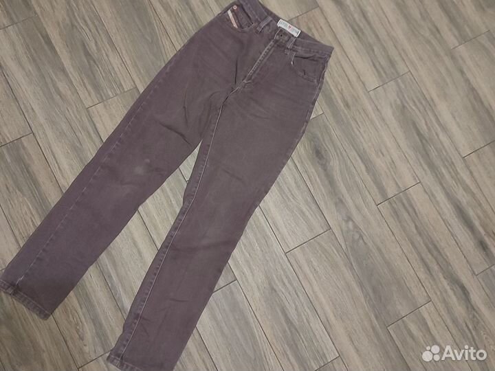 Джинсы женские прямые 44