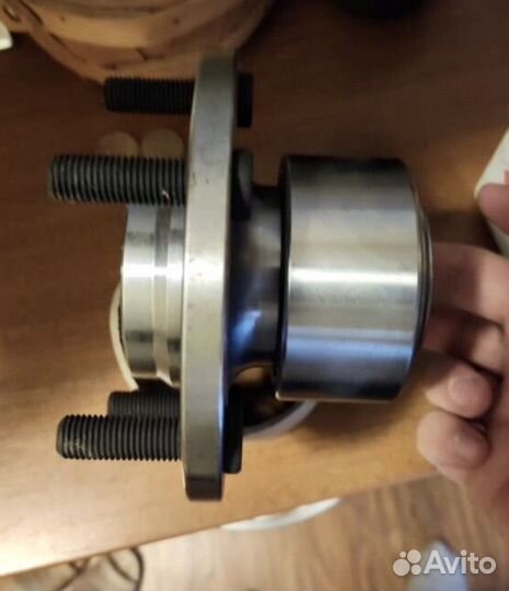 Ступица в сборе с подшипником mazda 3 2003-2009