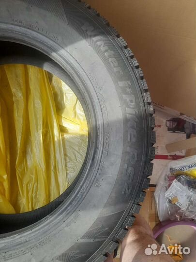 Hankook Winter I'Pike RS2 W429 215/65 R16 102T