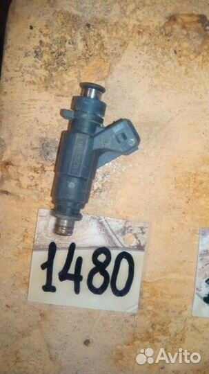 Форсунка Mercedes-Benz В220 3.2L