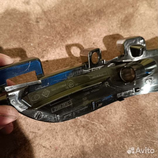 Повторитель в правое зеркало Renault Arkana