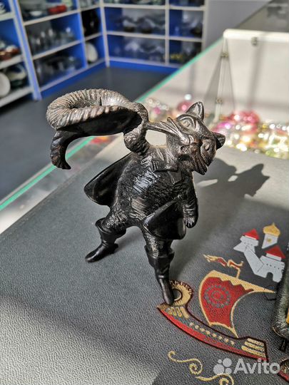 Подсвечник СССР чугун кот В сапогах