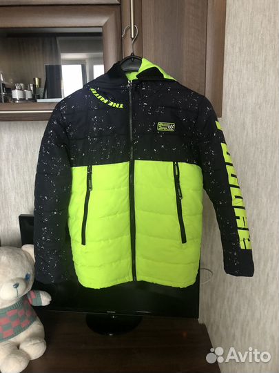 Куртка на мальчика 146