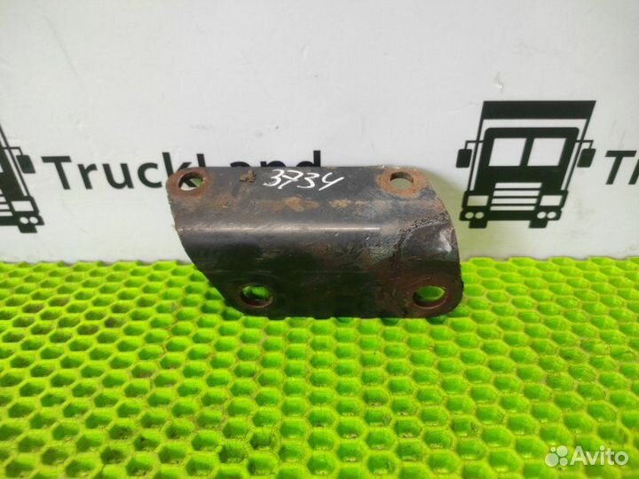 Кронштейн шумоизоляции двигателя задний левый Man