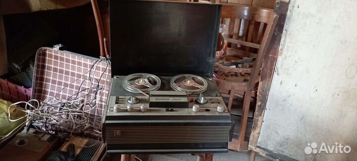 Катушечный магнитофон