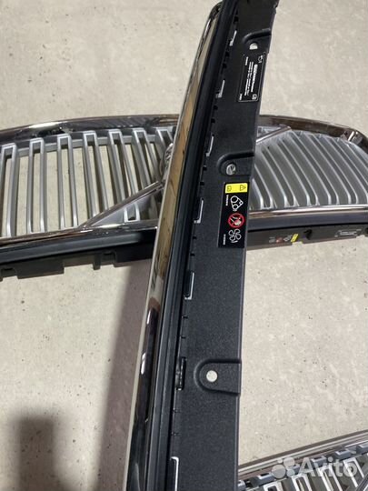 Решетка радиатора volvo xc90 II 31425934