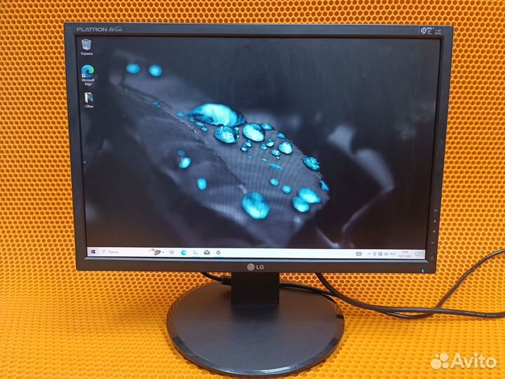 Монитор LG с Гарантией (19 дюймов)
