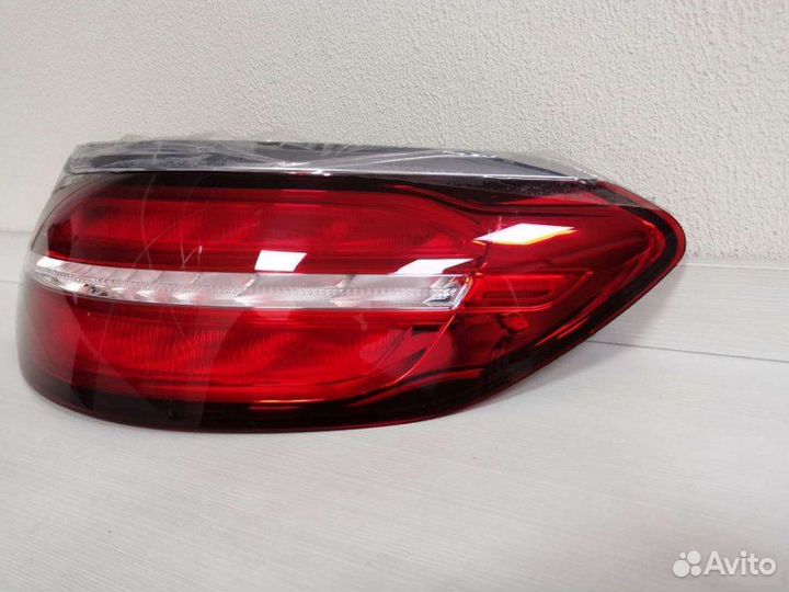Задний правый фонарь Mercedes-Benz Gle C292