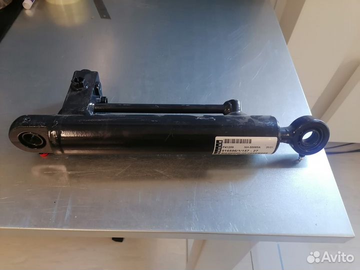 Гидроцилиндр пильного механизма Ponsse H6/Н7/Н73е