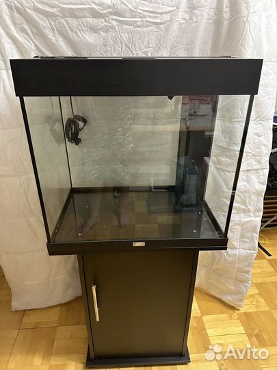 Аквариум с тумбой juwel