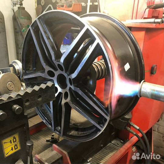 Bridgestone Dueler H/T D684 II 285/60 R18