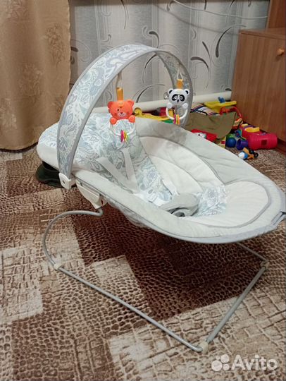 Шезлонг детский