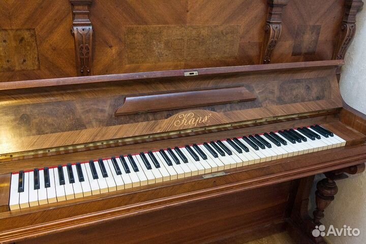 Антикварное пианино
