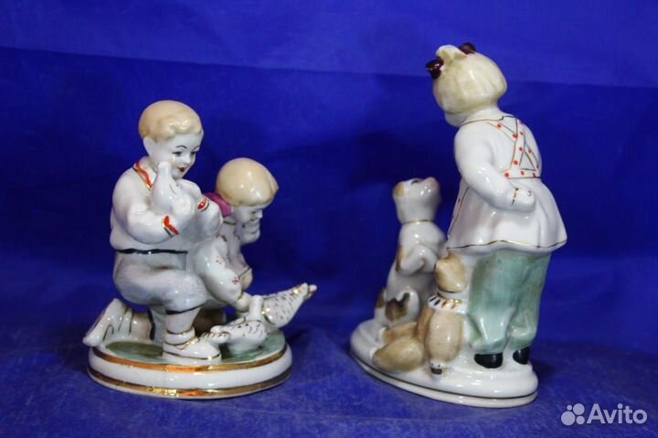 Фарфоровая статуэтка Дети и голуби А ну ка отними