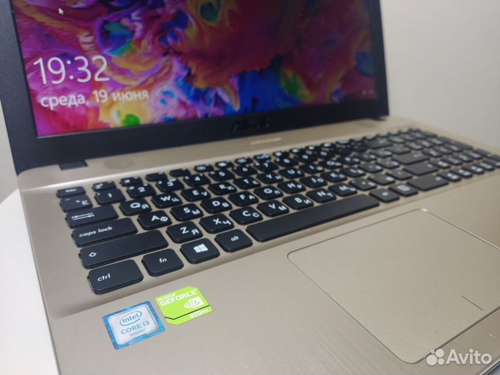 Шикарный игровой Asus Core i3, 12Gb, SSD256, 920MX