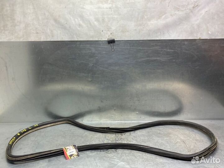 Уплотнитель двери задней Volkswagen Passat B5