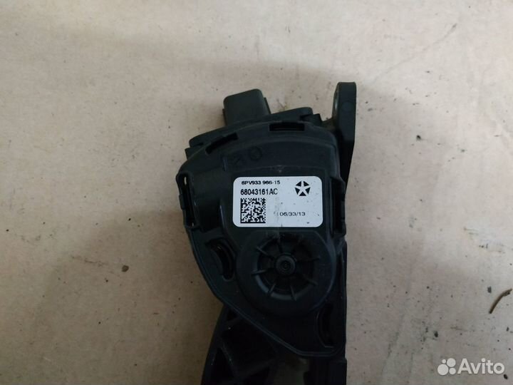 Dodge RAM педаль газа 2009-2018