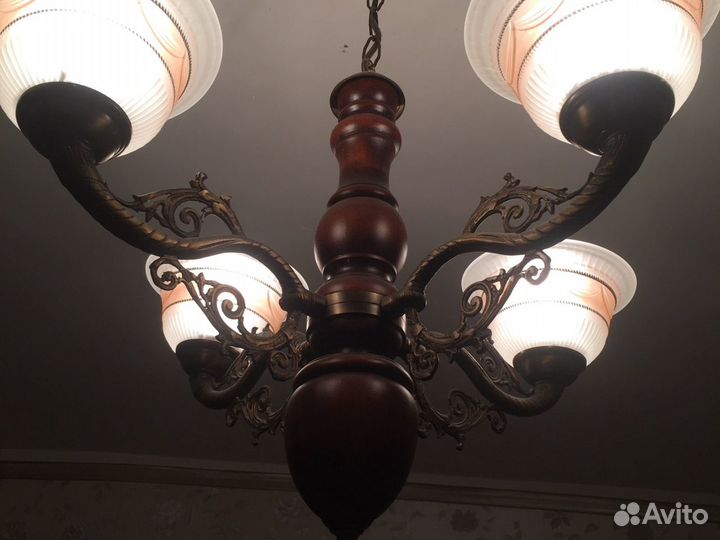 Люстры потолочные