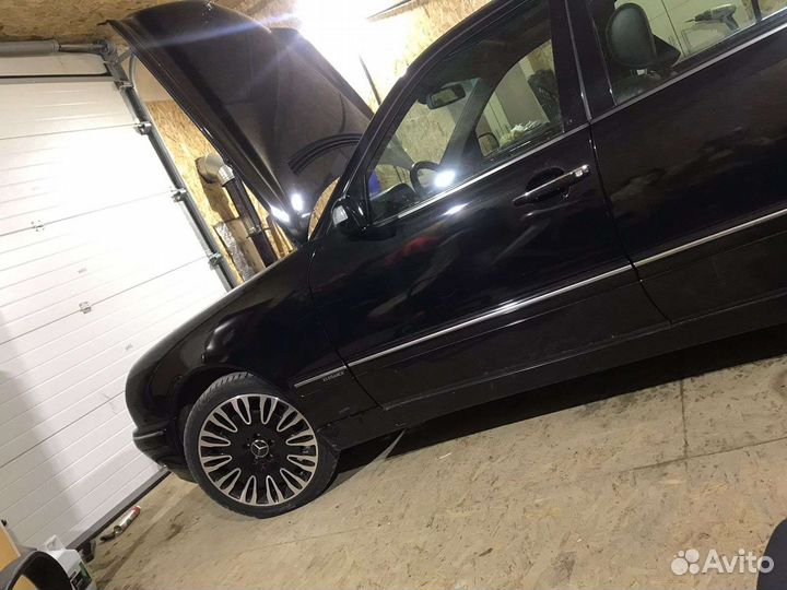 Комплект колес и летних шин R18