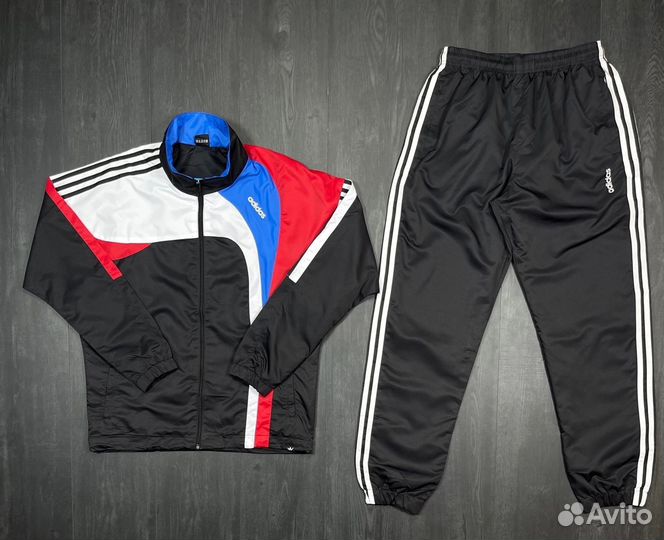 Спортивный костюм Adidas