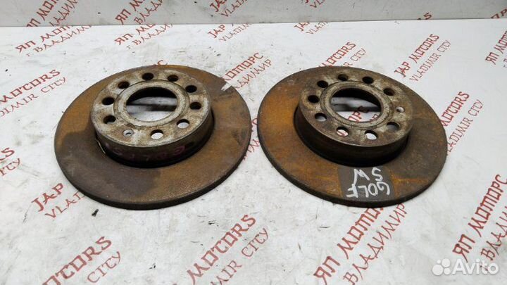 Диск тормозной задний Volkswagen Golf 6 универсал