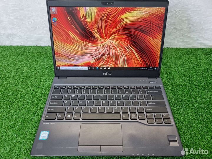 Ультрабук Fujitsu 13.3 FullHD Core i5/12gb/512ssd