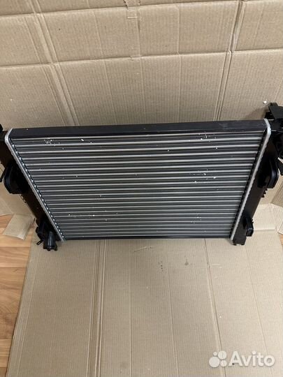 Радиатор охлаждения Веста