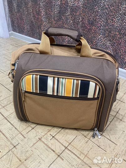 Новый набор посуды для пикника