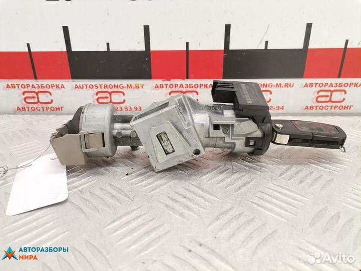 Замок зажигания Ford C-Max рест. 2010 1681167